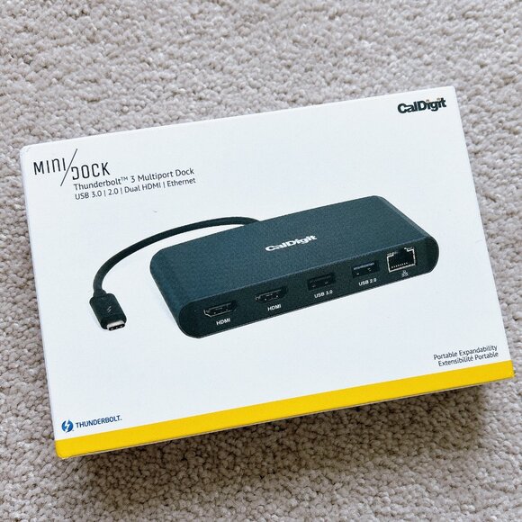 BRAND NEW WITH BOX MINI DOCK - Picture 1 of 7